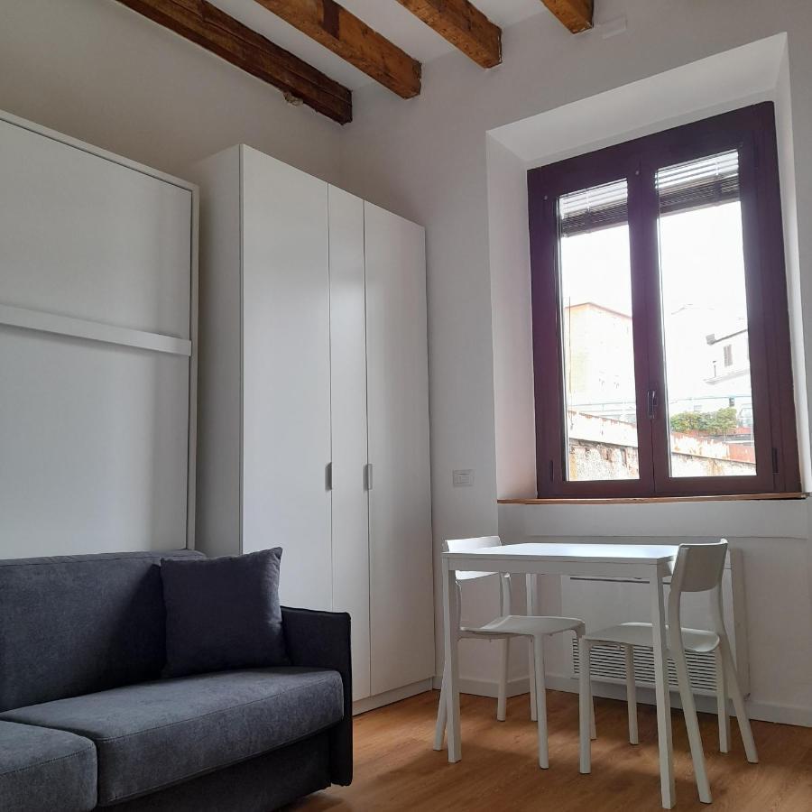 Flat In Milano, Porta Romana Apartment Milan